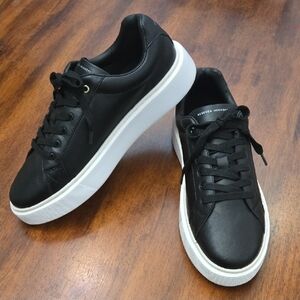 Rebecca Minkoff Platform Sneakers Shoes in Black White Women's Size 10 NWT